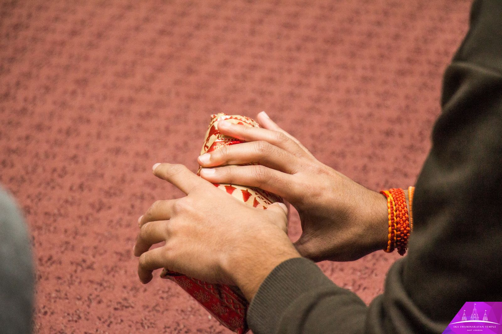 ©1987-2017 SKS Swaminarayan Temple East London